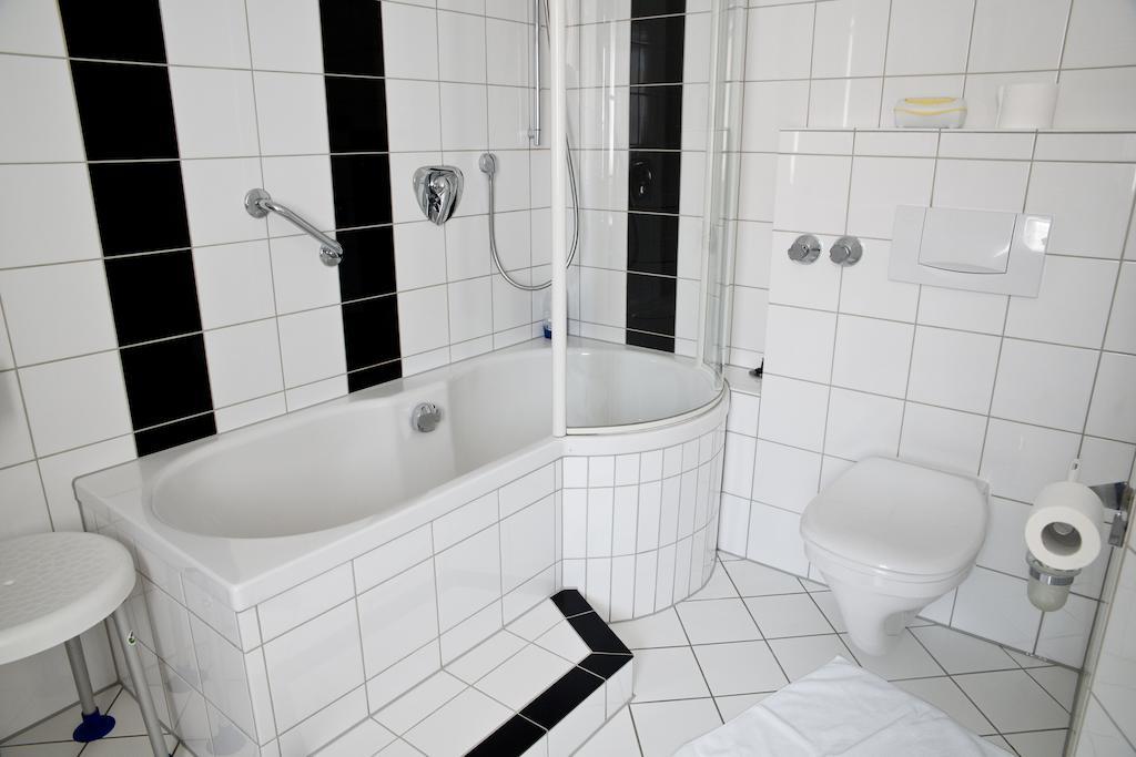 Hotel Weber Amöneburg Quarto foto