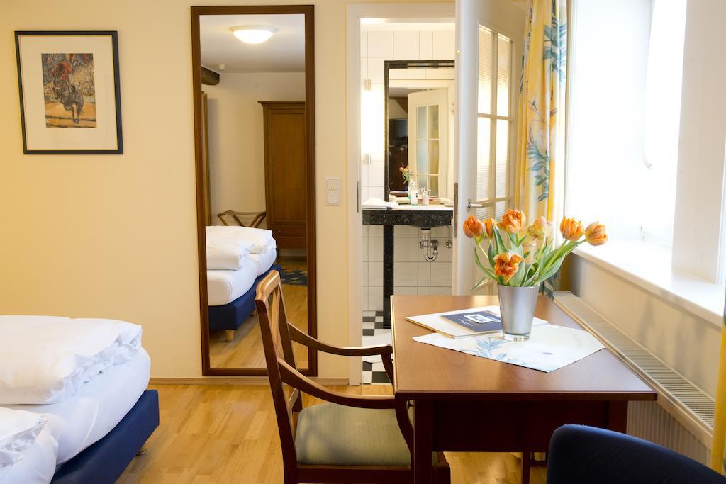 Hotel Weber Amöneburg Quarto foto